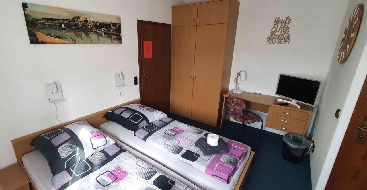 ホテル Alte Post Zu Stetzsch ドレスデン エクステリア 写真
